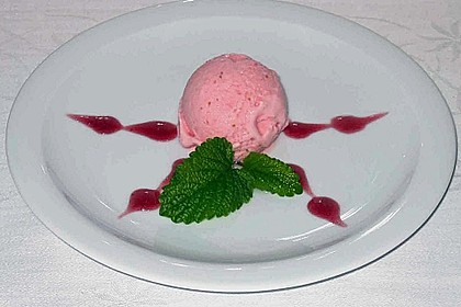 Erdbeereis 1