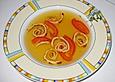 Klare Tomatensuppe mit Fl&auml;dle