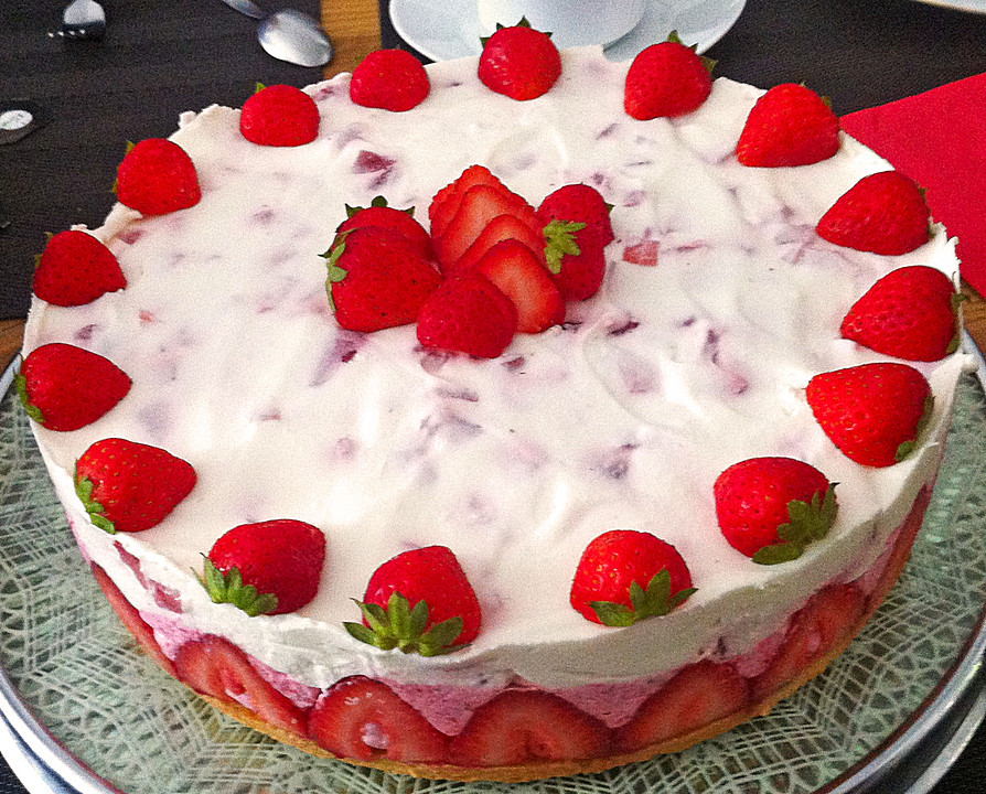 Erdbeer - Sekt - Torte (Rezept mit Bild) von Perle | Chefkoch.de