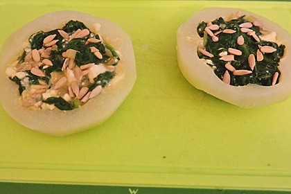 Kohlrabi gefüllt mit Spinat, Schafskäse und Schalotten 23