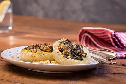 Kohlrabi gefüllt mit Spinat, Schafskäse und Schalotten 2