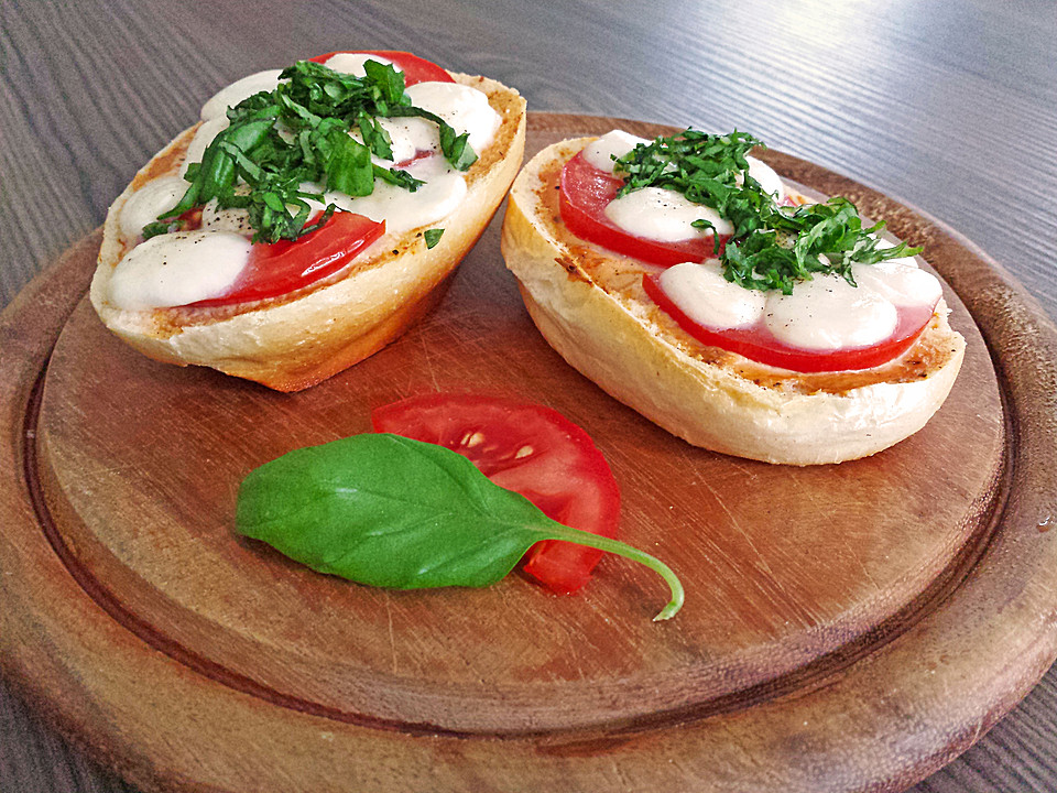 Tomate mozzarella brötchen – Gesunde Ernährung Lebensmittel