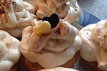 Banana-Split-Cupcakes 28