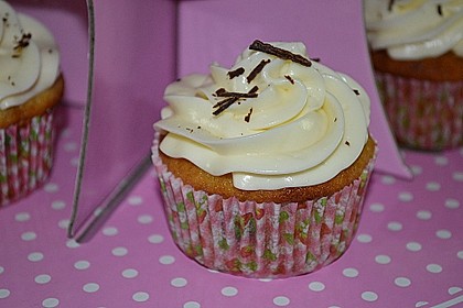 Banana-Split-Cupcakes 14