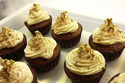 Banana-Split-Cupcakes 16