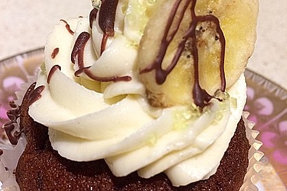 Banana-Split-Cupcakes 19
