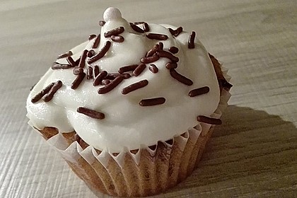 Banana-Split-Cupcakes 27