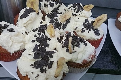 Banana-Split-Cupcakes 40