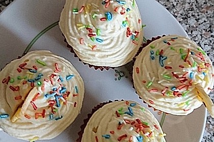 Banana-Split-Cupcakes 20