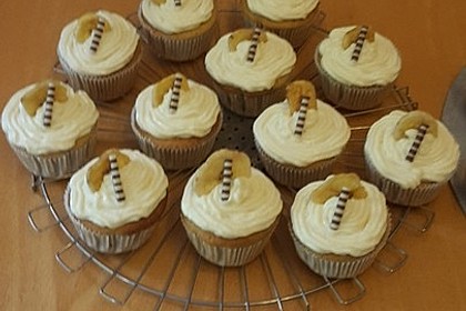 Banana-Split-Cupcakes 26