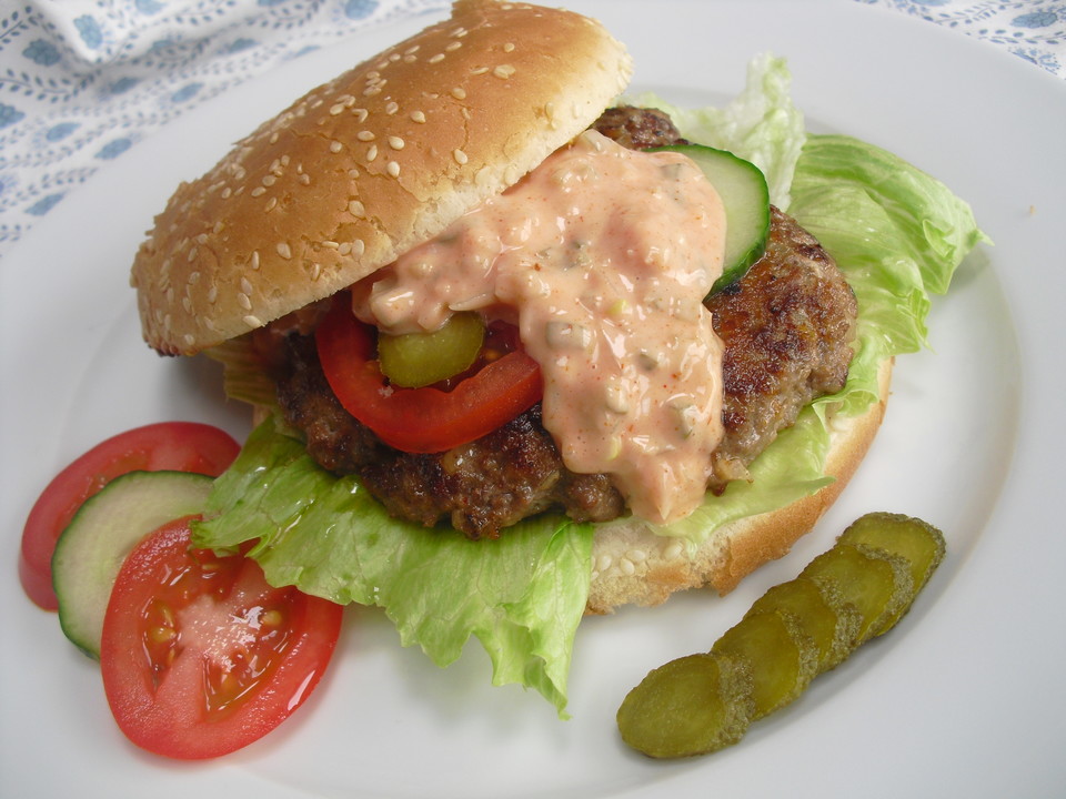 Hamburger Sauce zu Hamburgern, so wie bei McDonalds (Rezept mit Bild
