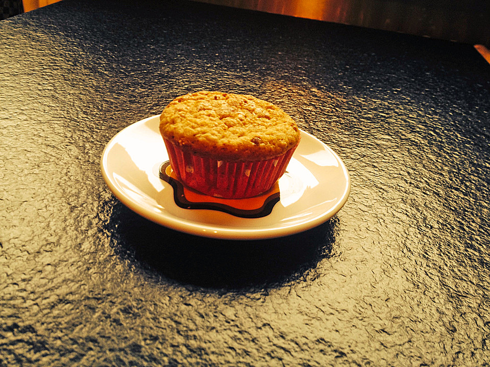 Apfelmus-Muffins, gefüllt mit weißer Schokolade (Rezept mit Bild ...
