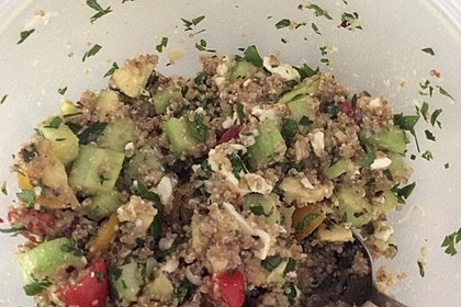 Quinoa Powersalat mit Tomaten und Avocado 44