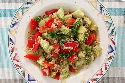 Quinoa Powersalat mit Tomaten und Avocado 29
