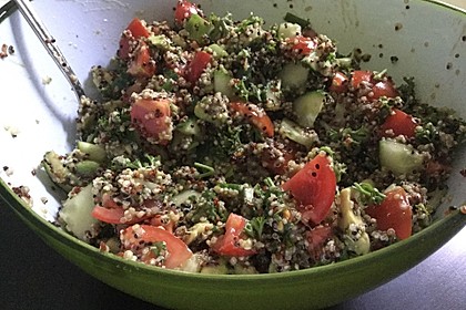 Quinoa Powersalat mit Tomaten und Avocado 29
