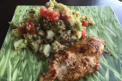 Quinoa Powersalat mit Tomaten und Avocado 31