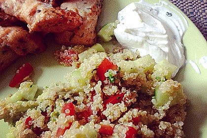 Quinoa Powersalat mit Tomaten und Avocado 37