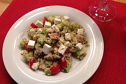 Quinoa Powersalat mit Tomaten und Avocado 17