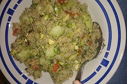 Quinoa Powersalat mit Tomaten und Avocado 42