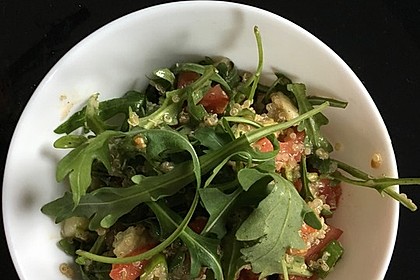 Quinoa Powersalat mit Tomaten und Avocado 33