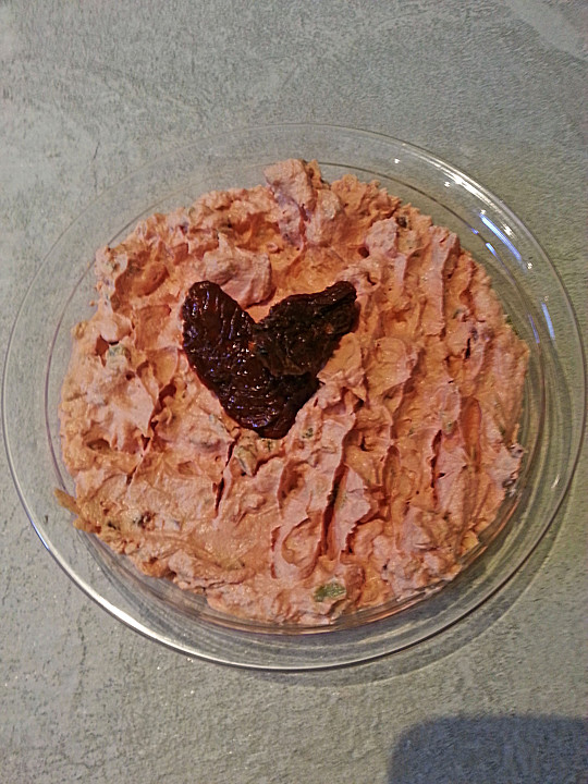Frischkäse-Dip mit getrockneten Tomaten (Rezept mit Bild) | Chefkoch.de