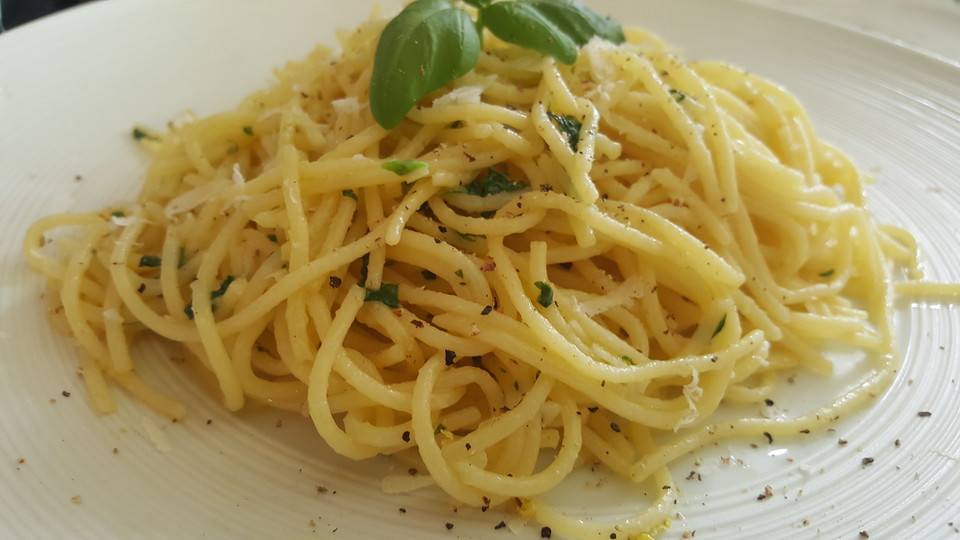 Spaghetti mit Zitronensauce (Rezept mit Bild) von ninochka | Chefkoch.de