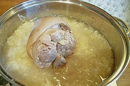 Eisbein auf Sauerkraut 12