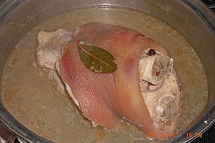 Eisbein auf Sauerkraut 11