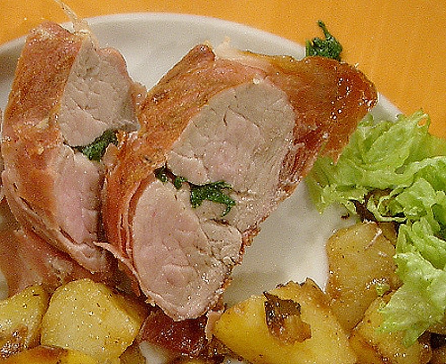 Gefülltes Schweinefilet im Schinkenmantel (Rezept mit Bild) | Chefkoch.de