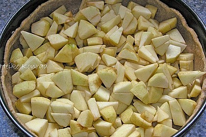 Apfelkuchen mit Zimt - Sahnehaube 75