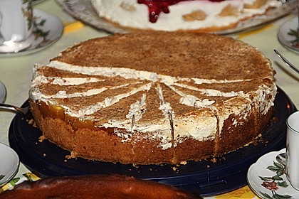 Apfelkuchen mit Zimt - Sahnehaube 56