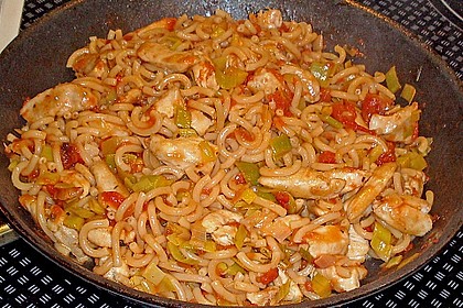 Hähnchenpfanne mit Nudeln 4