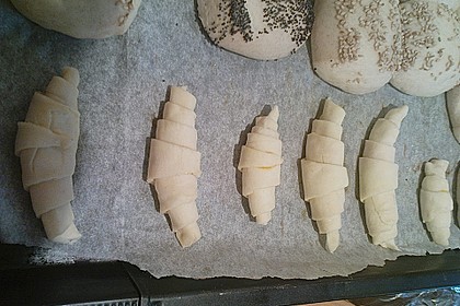 Topfenbl&auml;tterteigkipferln 1