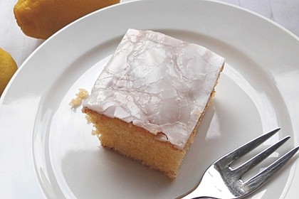 Schneller Zitronenkuchen auf dem Blech 23