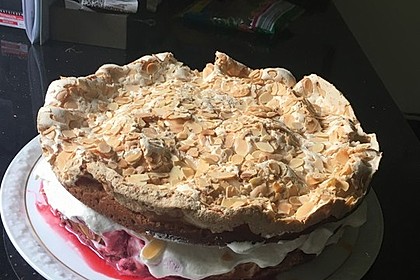 Himmelstorte mit Himbeeren 30