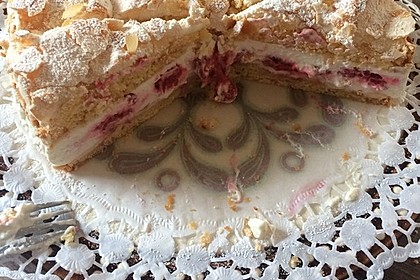 Himmelstorte mit Himbeeren 5