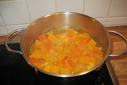 Kürbissuppe mit Ingwer und Kokosmilch 135