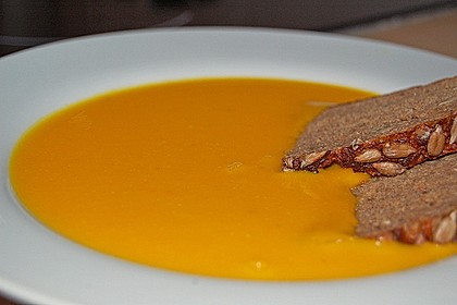 Kürbissuppe mit Ingwer und Kokosmilch 32