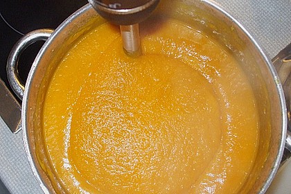Kürbissuppe mit Ingwer und Kokosmilch 173