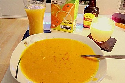 Kürbissuppe mit Ingwer und Kokosmilch 150