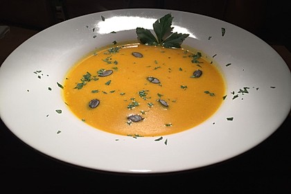 Kürbissuppe mit Ingwer und Kokosmilch 110