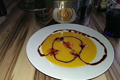 Kürbissuppe mit Ingwer und Kokosmilch 141