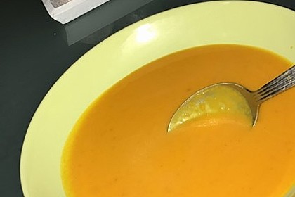 Kürbissuppe mit Ingwer und Kokosmilch 127