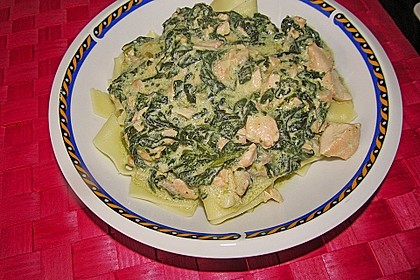 Bandnudeln mit frischem Spinat und Lachs 16