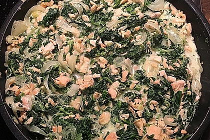 Bandnudeln mit frischem Spinat und Lachs 34
