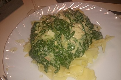 Bandnudeln mit frischem Spinat und Lachs 39