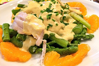 Kabeljaufilet auf grünem Spargel an Orangen-Curry-Sauce 8