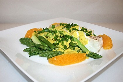 Kabeljaufilet auf grünem Spargel an Orangen-Curry-Sauce 5