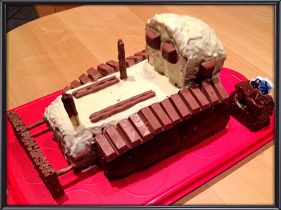 Bagger Planierraupe Kuchen für den Kindergeburtstag (Rezept mit Bild