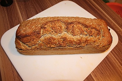 Dinkelvollkornbrot mit Körnern 16